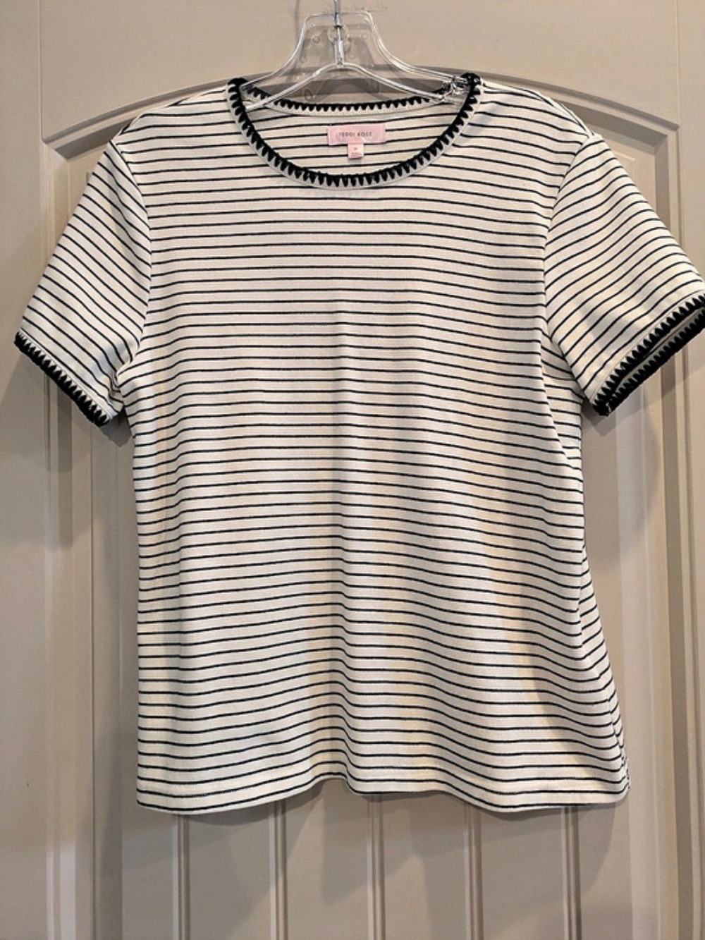 Teddi Rose Short Sleeve Top with Whipstitch Trim Cream & Black Medium